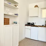 Apartmán Avec Terrasse, Parking Et Clim A 10 Min A Pied Du Vieux Port La Ciotat